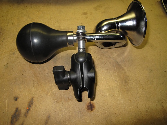 new horn 03